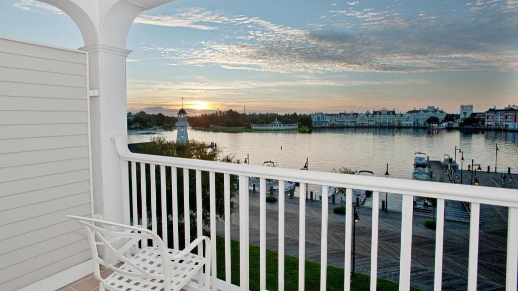 Disney'S Yacht Club Resort Lake Buena Vista Exteriör bild